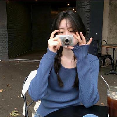 左撇子女孩